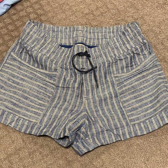 Athleta Blue Striped High Waist Shorts - Picture 1 of 7